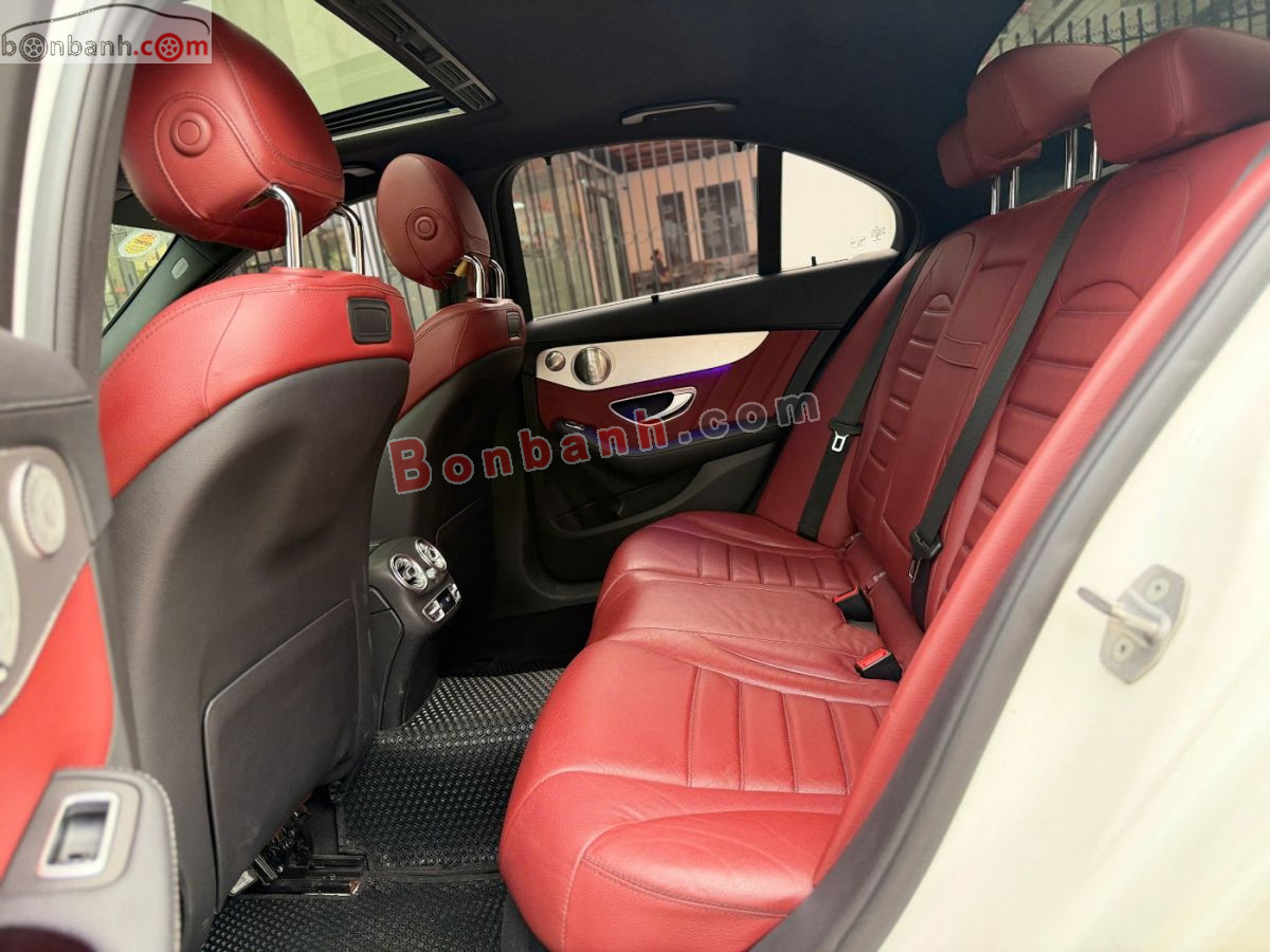 Bán ô tô Mercedes Benz C class C300 AMG - 2017 - xe cũ