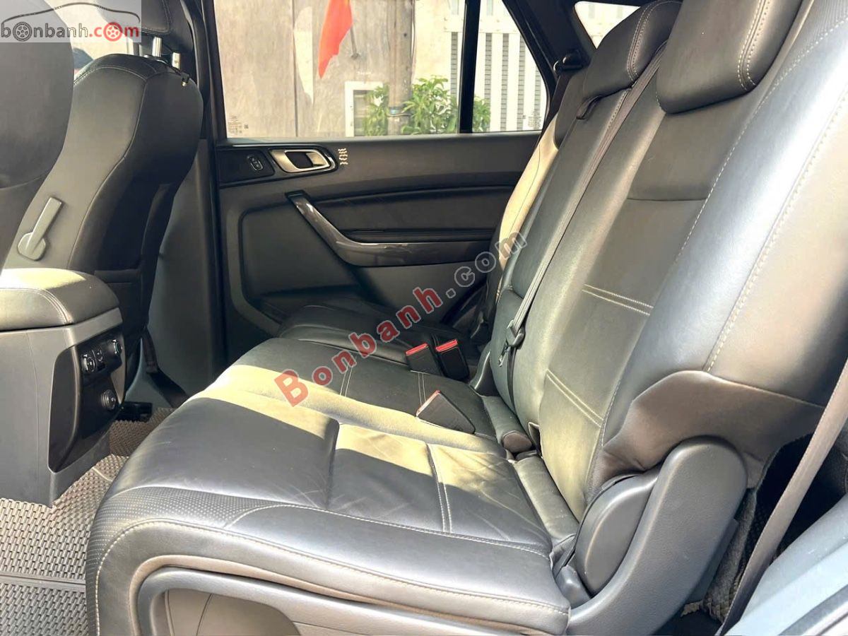 Bán ô tô Ford Everest Titanium 2.2L 4x2 AT - 2017 - xe cũ