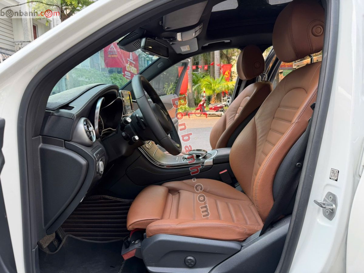 Bán ô tô Mercedes Benz GLC 300 4Matic - 2017 - xe cũ