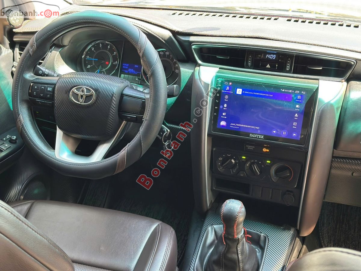 Bán ô tô Toyota Fortuner 2.4G 4x2 MT - 2019 - xe cũ