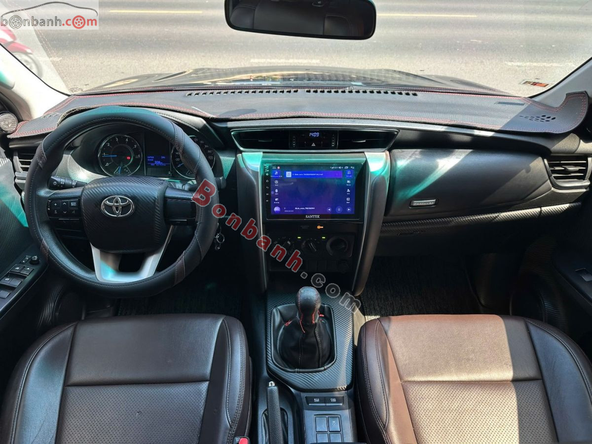 Bán ô tô Toyota Fortuner 2.4G 4x2 MT - 2019 - xe cũ