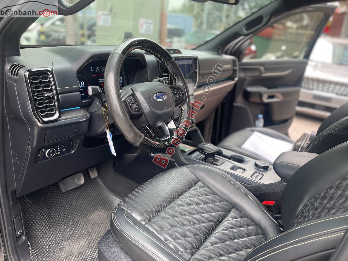 Bán ô tô Ford Everest Platinum 2.0L 4x4 AT - 2024 - xe cũ