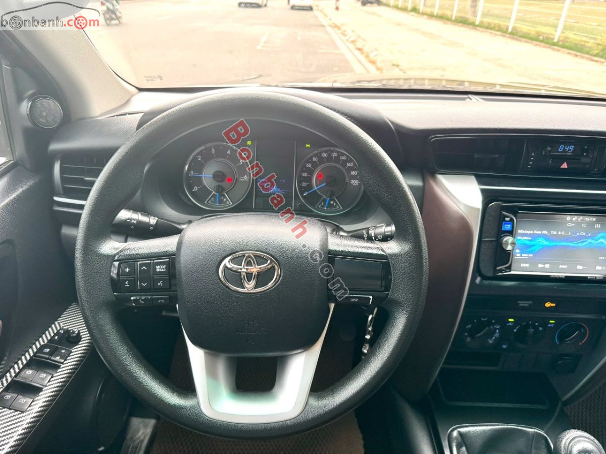 Bán ô tô Toyota Fortuner 2.4G 4x2 MT - 2017 - xe cũ