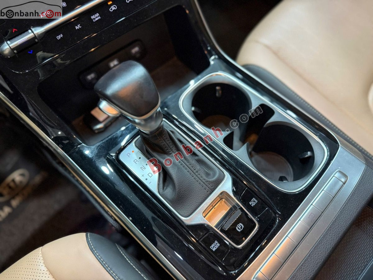 Bán ô tô Kia Carnival Luxury 2.2D - 2022 - xe cũ