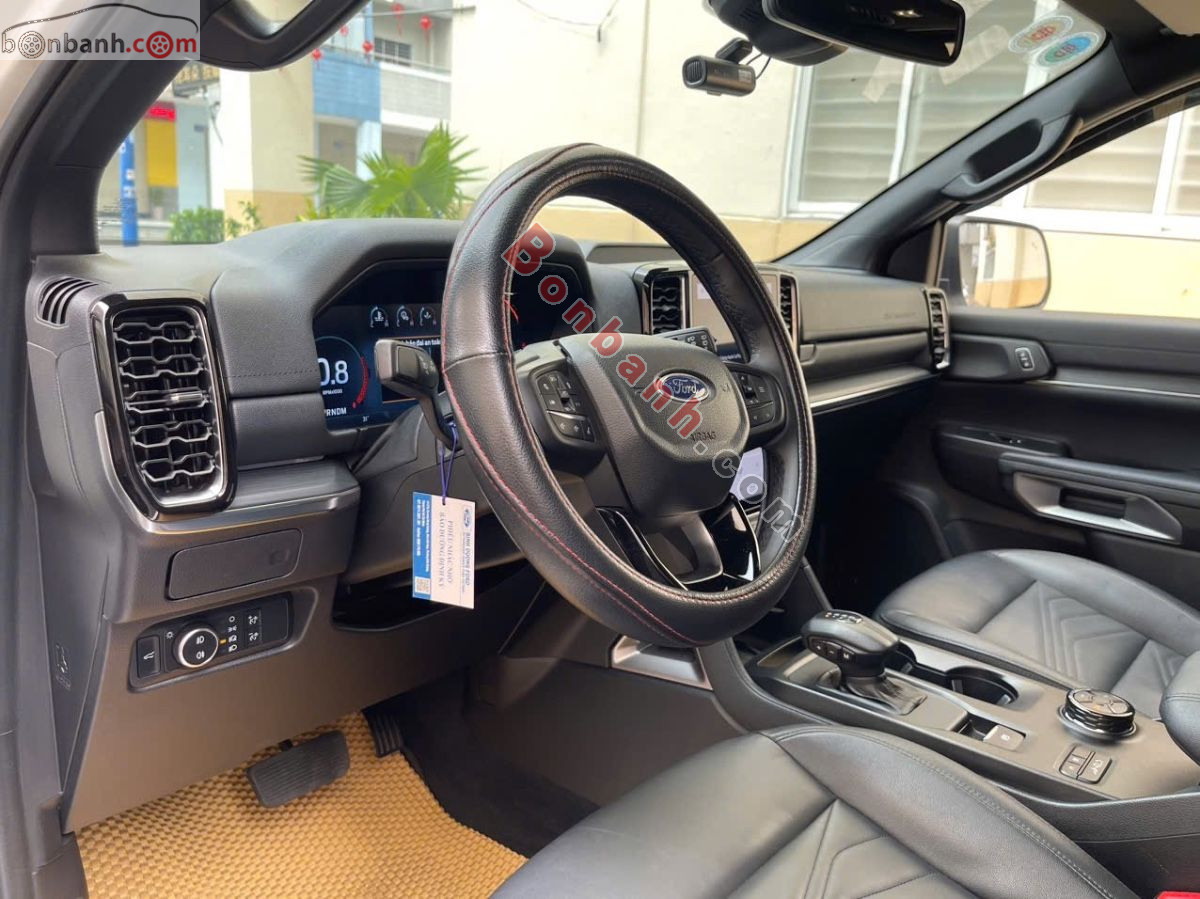 Bán ô tô Ford Everest Titanium Plus 2.0L 4x4 AT - 2024 - xe cũ