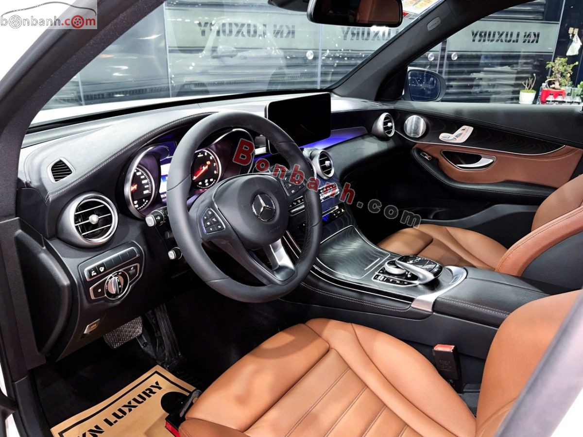 Bán ô tô Mercedes Benz GLC 300 4Matic - 2018 - xe cũ