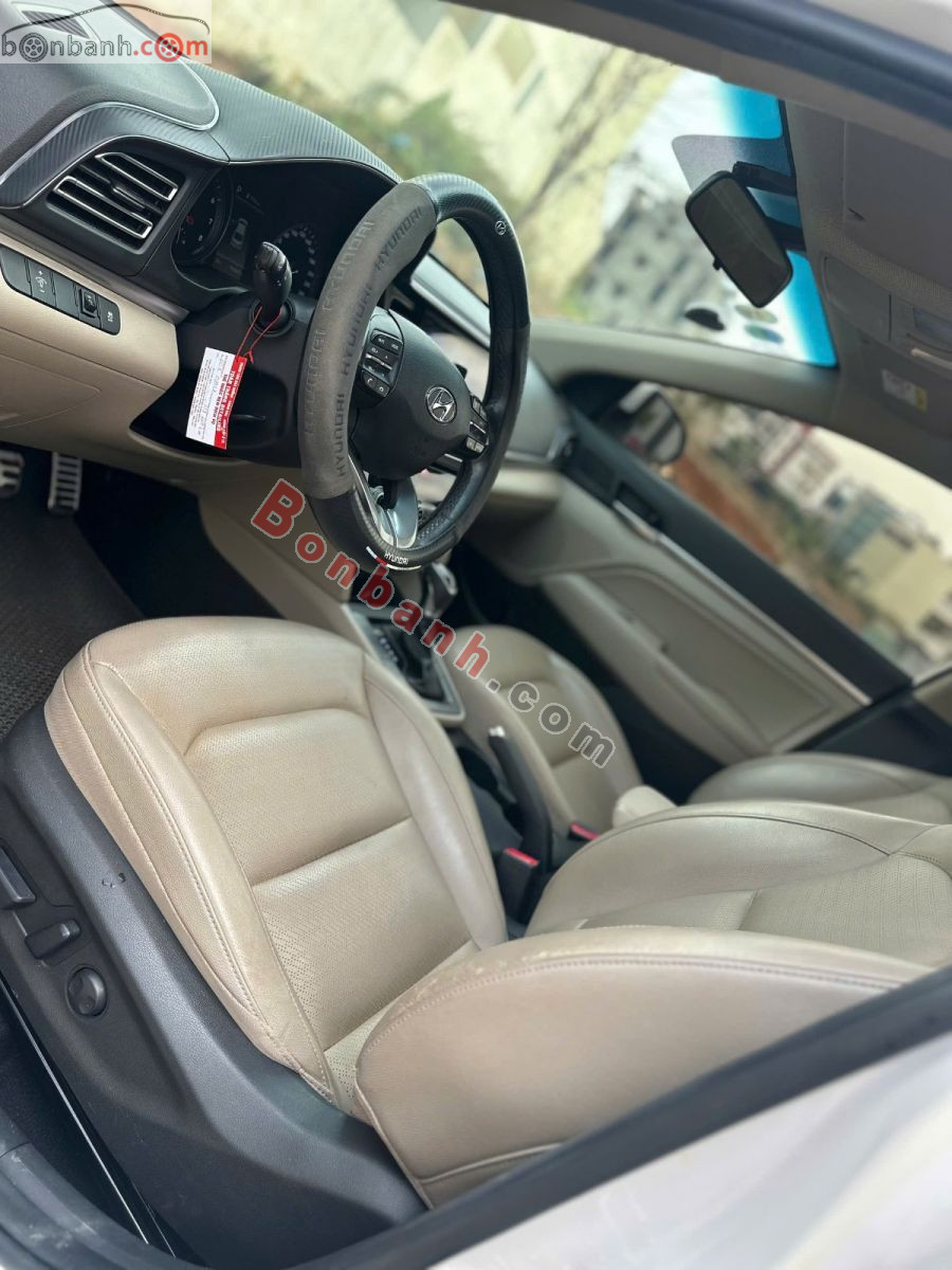 Bán ô tô Hyundai Elantra 2.0 AT - 2022 - xe cũ