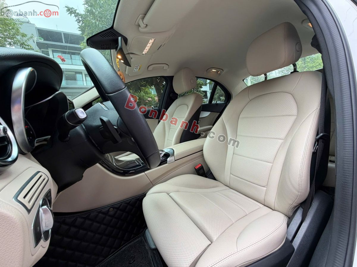 Bán ô tô Mercedes Benz C class C180 AMG - 2021 - xe cũ