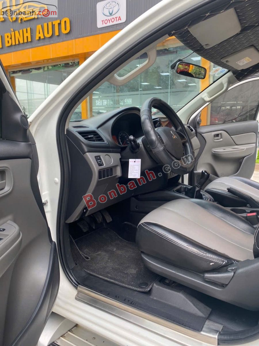 Bán ô tô Mitsubishi Triton 4x2 MT - 2019 - xe cũ