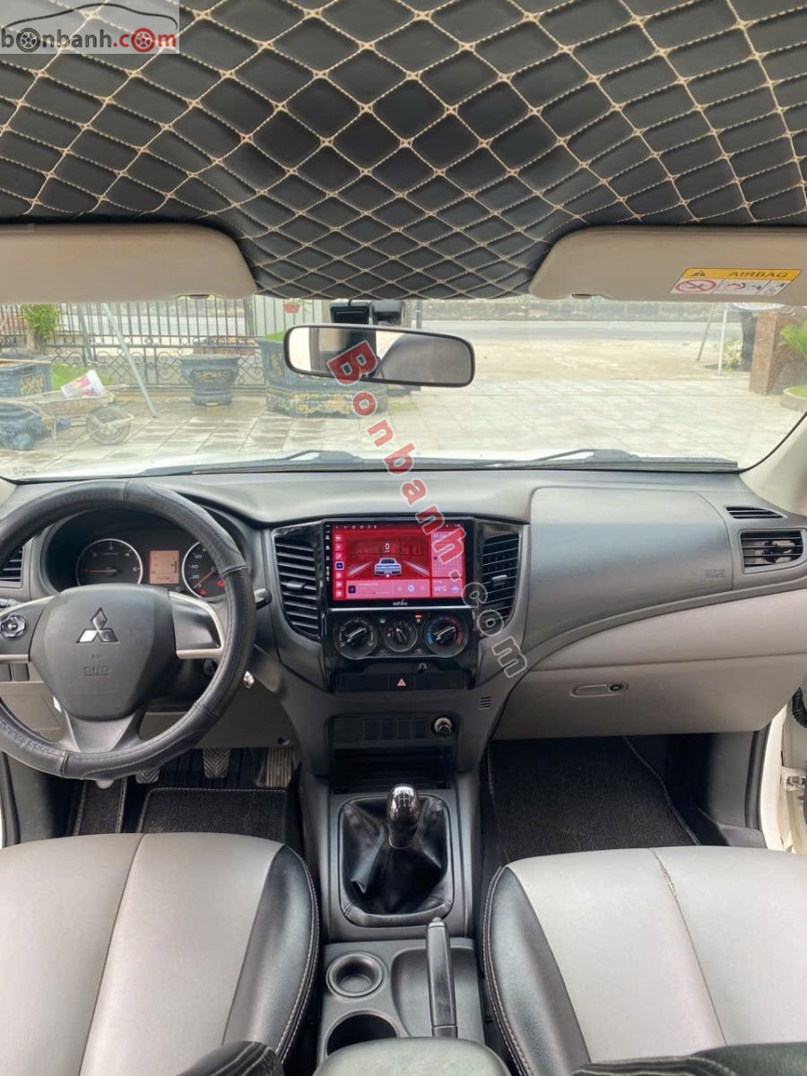 Bán ô tô Mitsubishi Triton 4x2 MT - 2019 - xe cũ