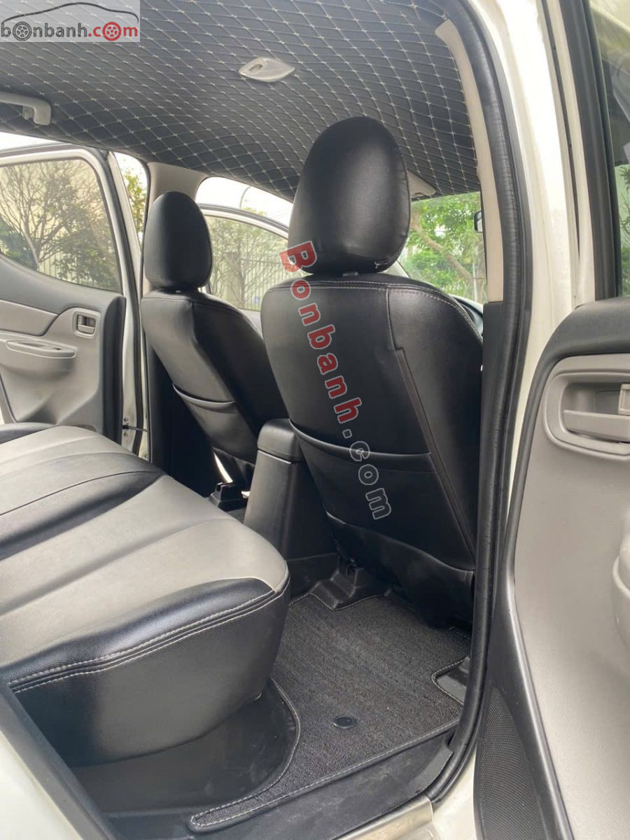 Bán ô tô Mitsubishi Triton 4x2 MT - 2019 - xe cũ