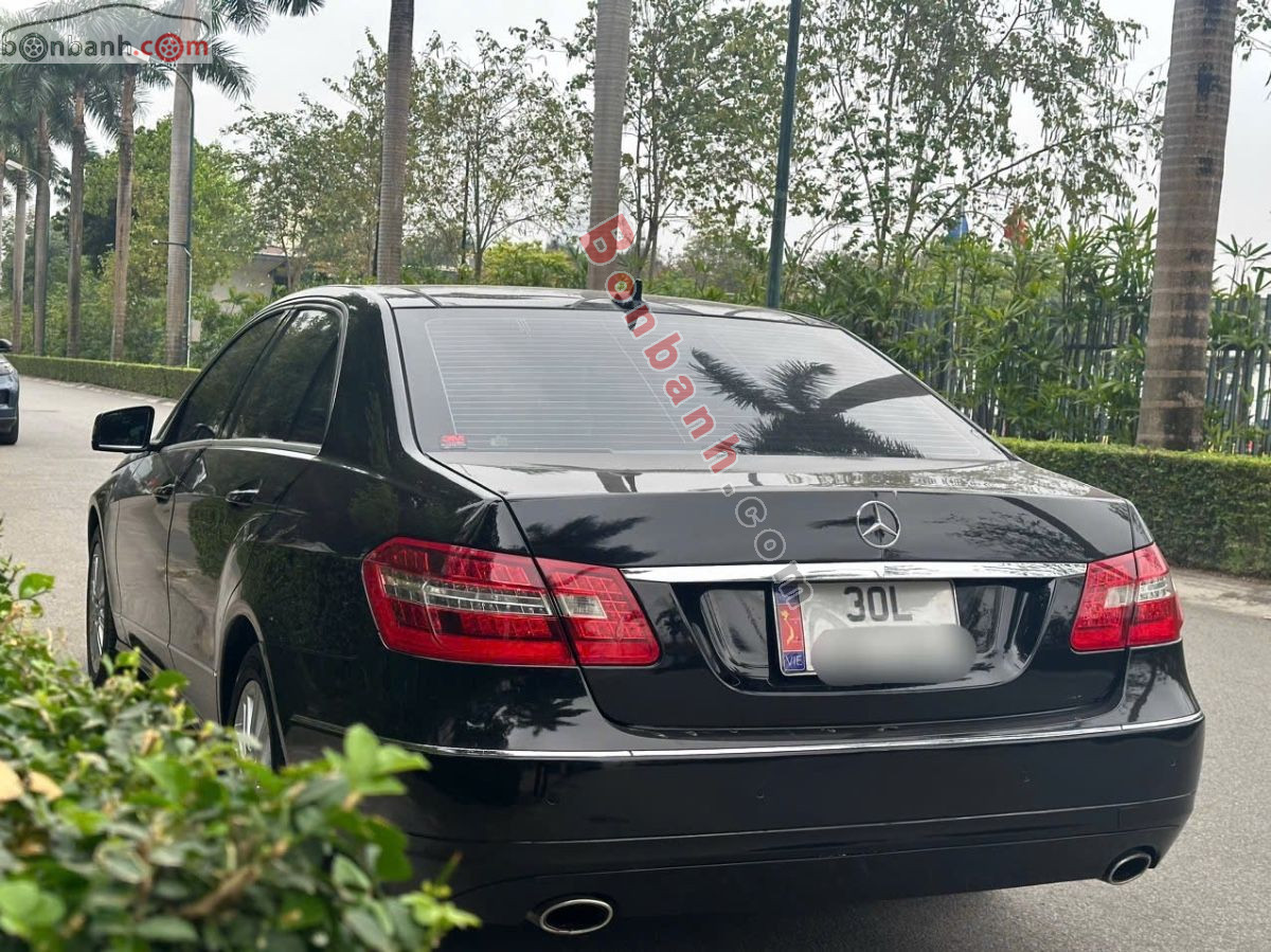 Bán ô tô Mercedes Benz E class E300 - 2011 - xe cũ