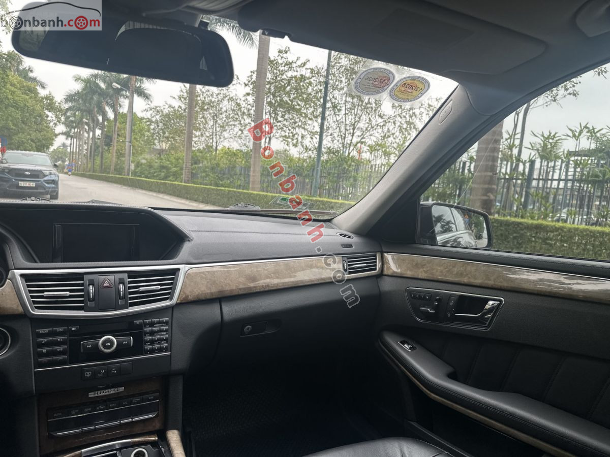 Bán ô tô Mercedes Benz E class E300 - 2011 - xe cũ