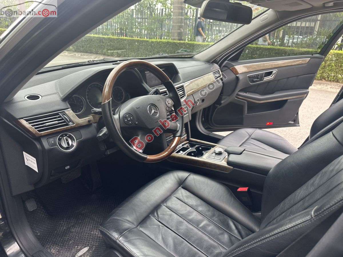 Bán ô tô Mercedes Benz E class E300 - 2011 - xe cũ