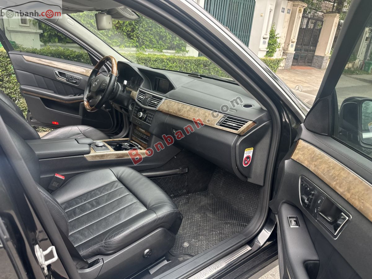 Bán ô tô Mercedes Benz E class E300 - 2011 - xe cũ