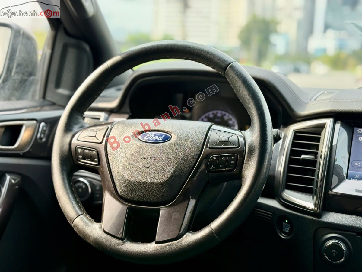Bán ô tô Ford Everest Titanium 2.0L 4x2 AT - 2019 - xe cũ