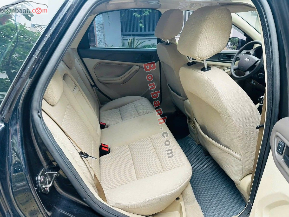 Bán ô tô Ford Focus 1.8 MT - 2011 - xe cũ