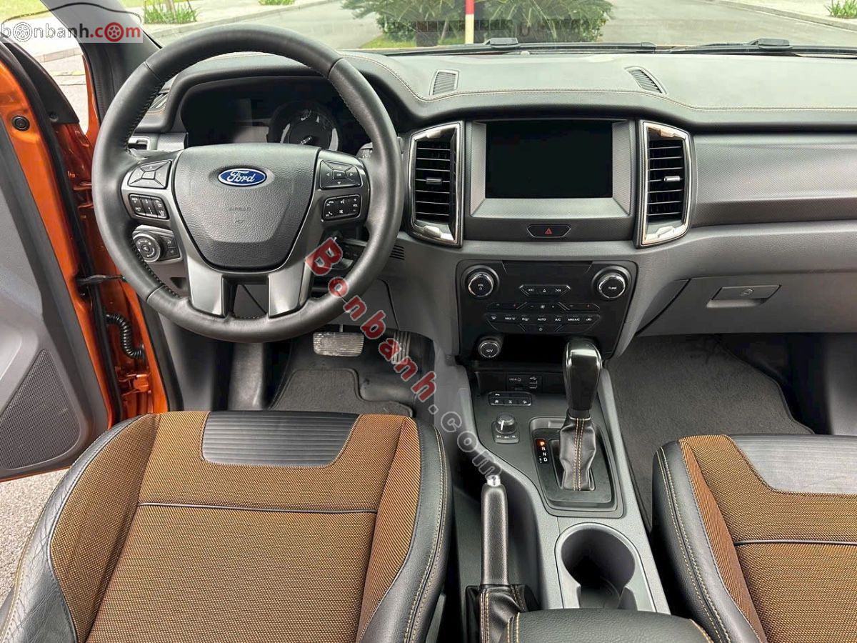 Bán ô tô Ford Ranger Wildtrak 3.2L 4x4 AT - 2015 - xe cũ