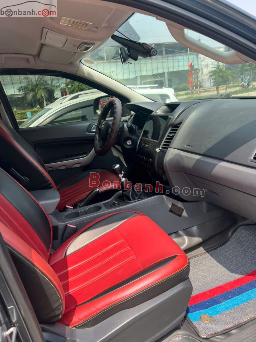 Bán ô tô Ford Ranger XLT 2.2L 4x4 MT - 2015 - xe cũ