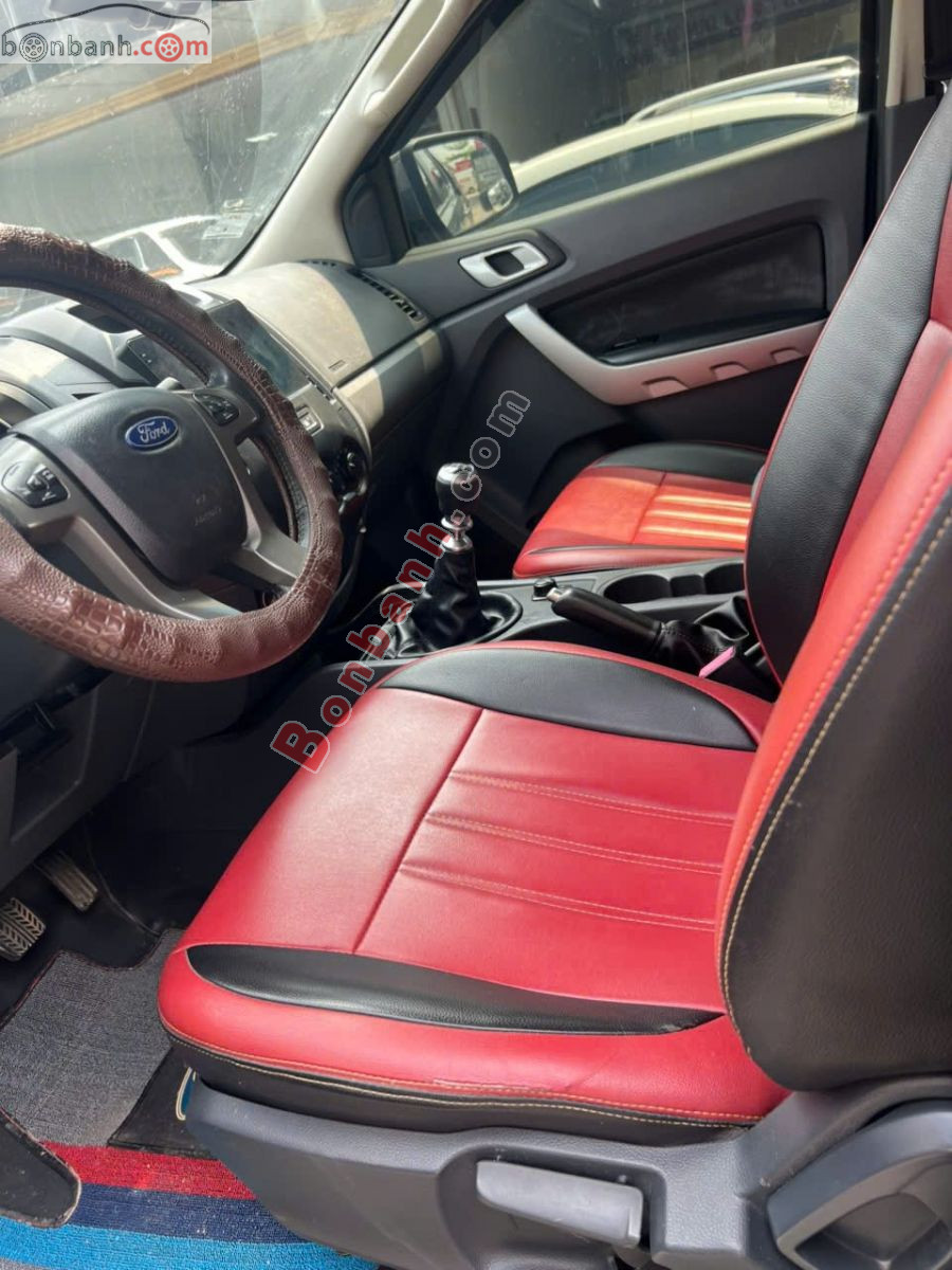 Bán ô tô Ford Ranger XLT 2.2L 4x4 MT - 2015 - xe cũ