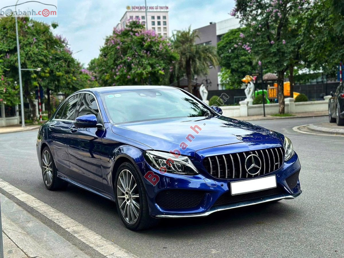 Bán ô tô Mercedes Benz C class C300 AMG - 2017 - xe cũ