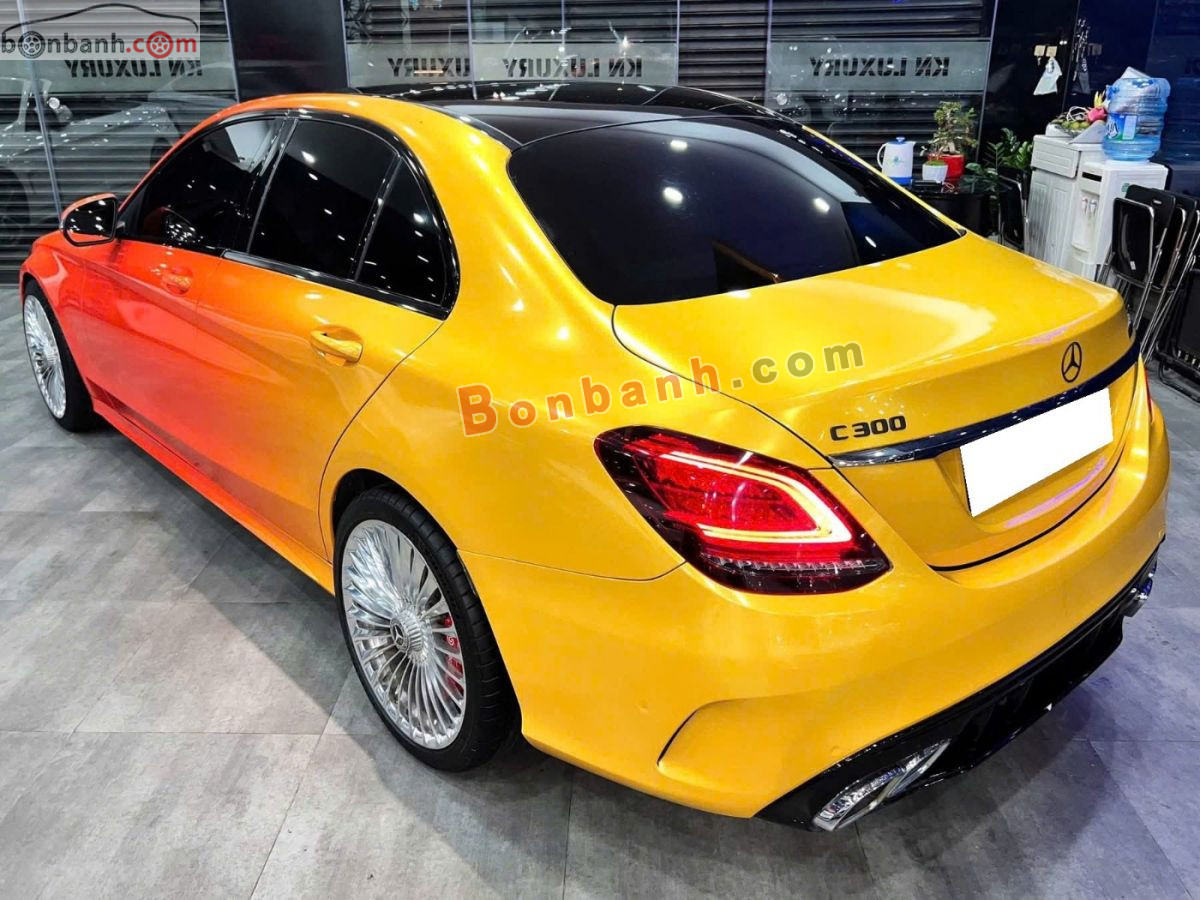 Bán ô tô Mercedes Benz C class C300 AMG - 2021 - xe cũ