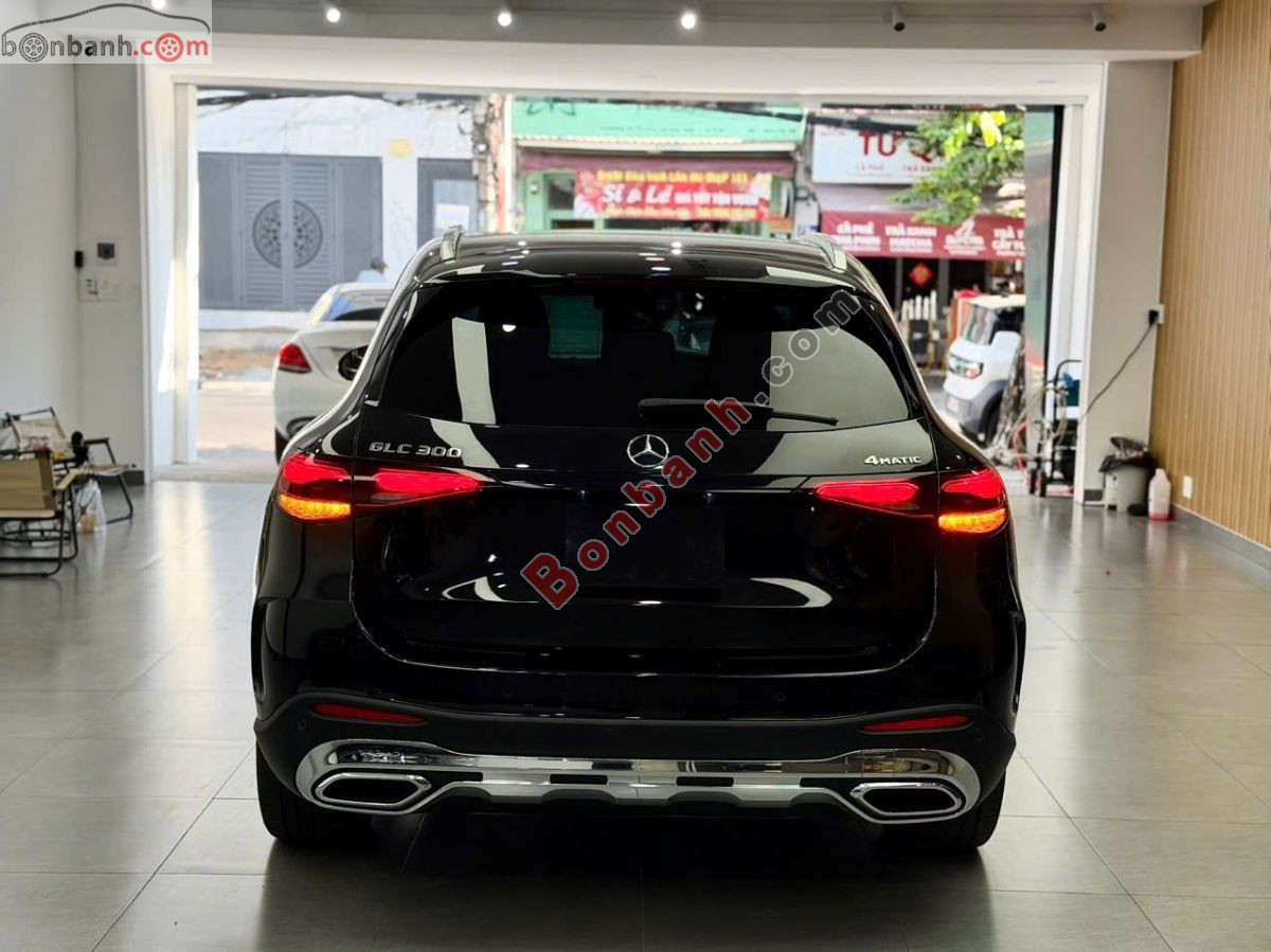 Bán ô tô Mercedes Benz GLC 300 4Matic - 2023 - xe cũ