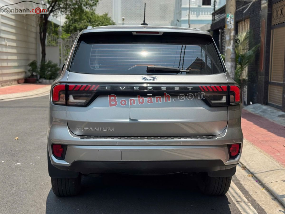 Bán ô tô Ford Everest Titanium 2.0L 4x2 AT - 2023 - xe cũ