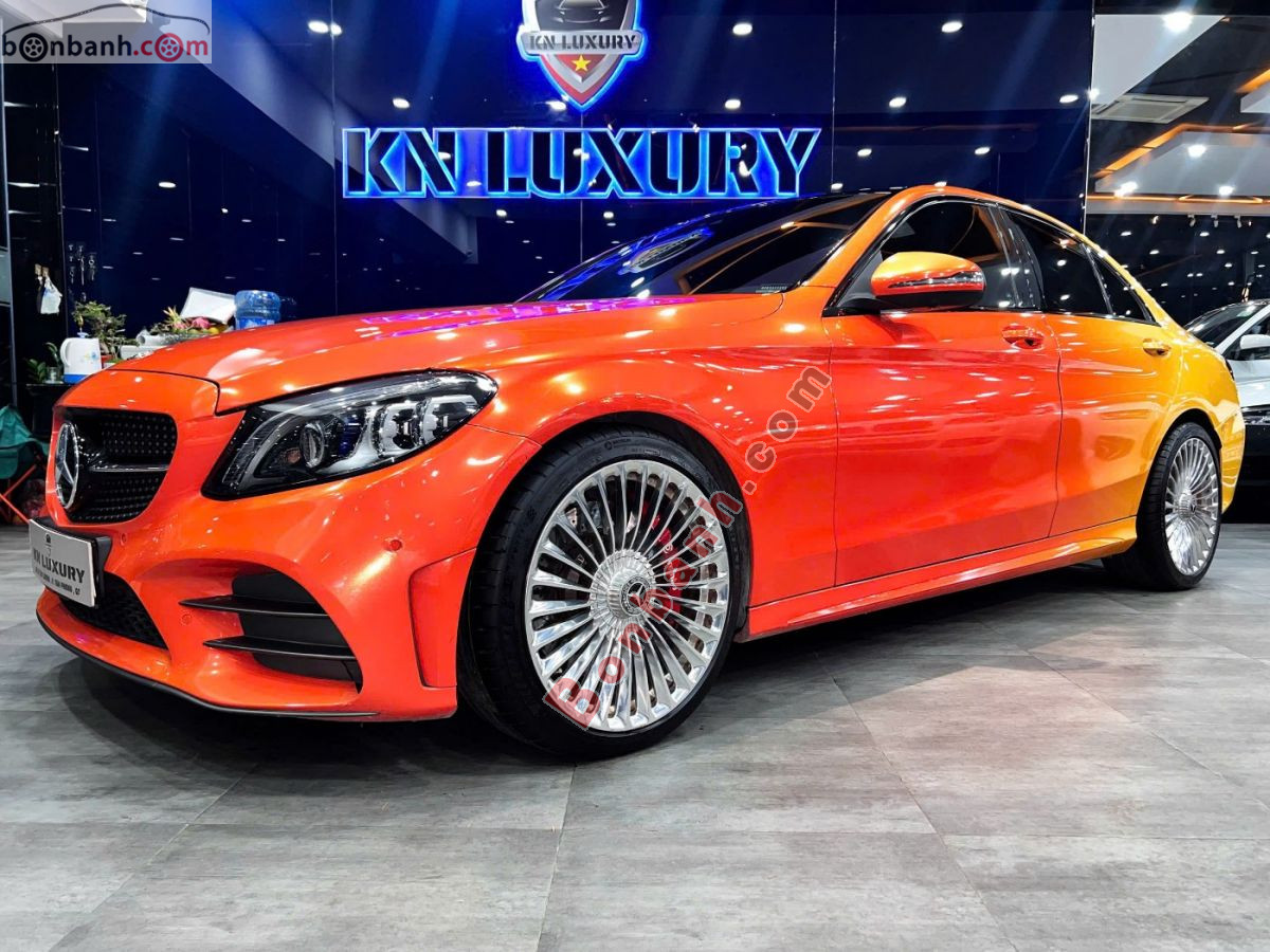 Bán ô tô Mercedes Benz C class C300 AMG - 2021 - xe cũ