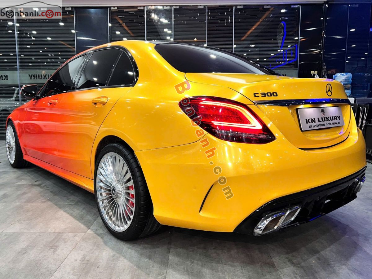 Bán ô tô Mercedes Benz C class C300 AMG - 2021 - xe cũ