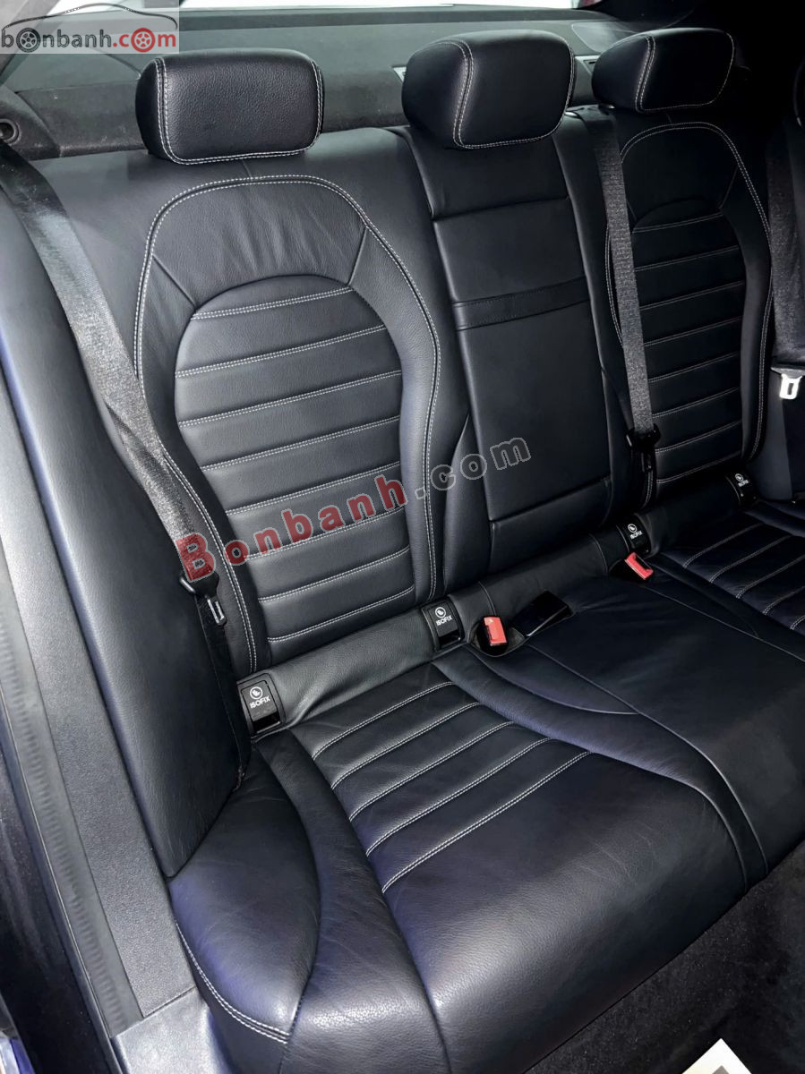 Bán ô tô Mercedes Benz C class C300 AMG - 2021 - xe cũ
