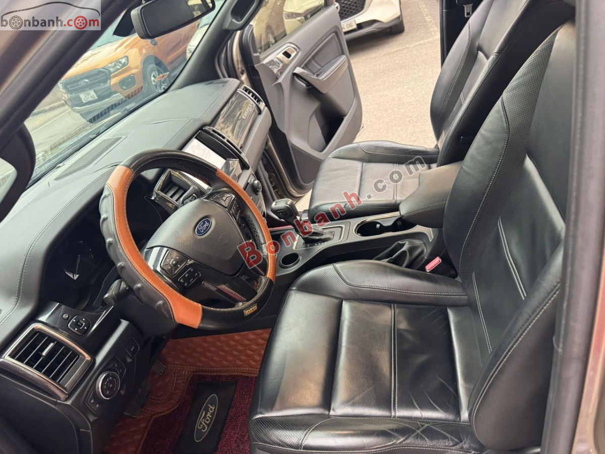 Bán ô tô Ford Everest Titanium 2.0L 4x2 AT - 2019 - xe cũ