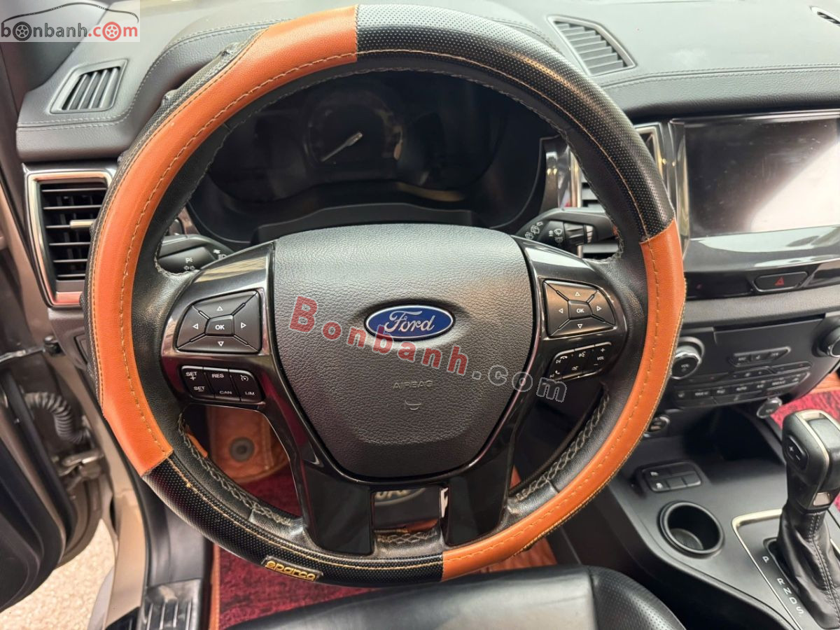 Bán ô tô Ford Everest Titanium 2.0L 4x2 AT - 2019 - xe cũ