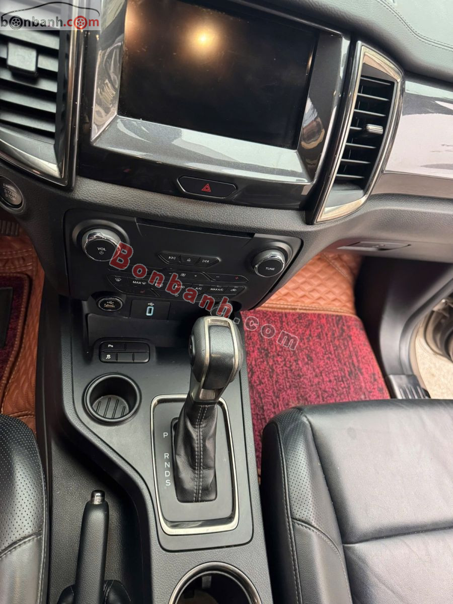 Bán ô tô Ford Everest Titanium 2.0L 4x2 AT - 2019 - xe cũ
