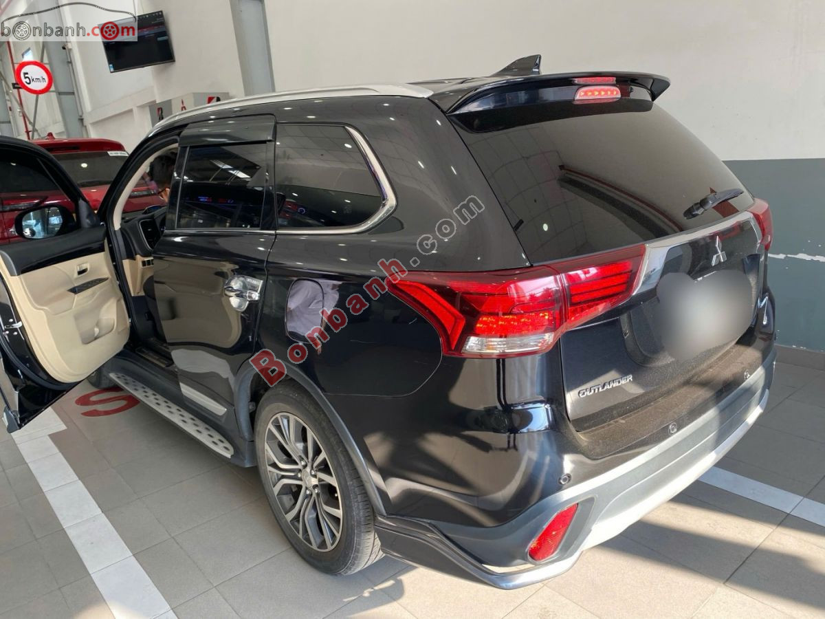 Bán ô tô Mitsubishi Outlander 2.4 CVT Premium - 2017 - xe cũ