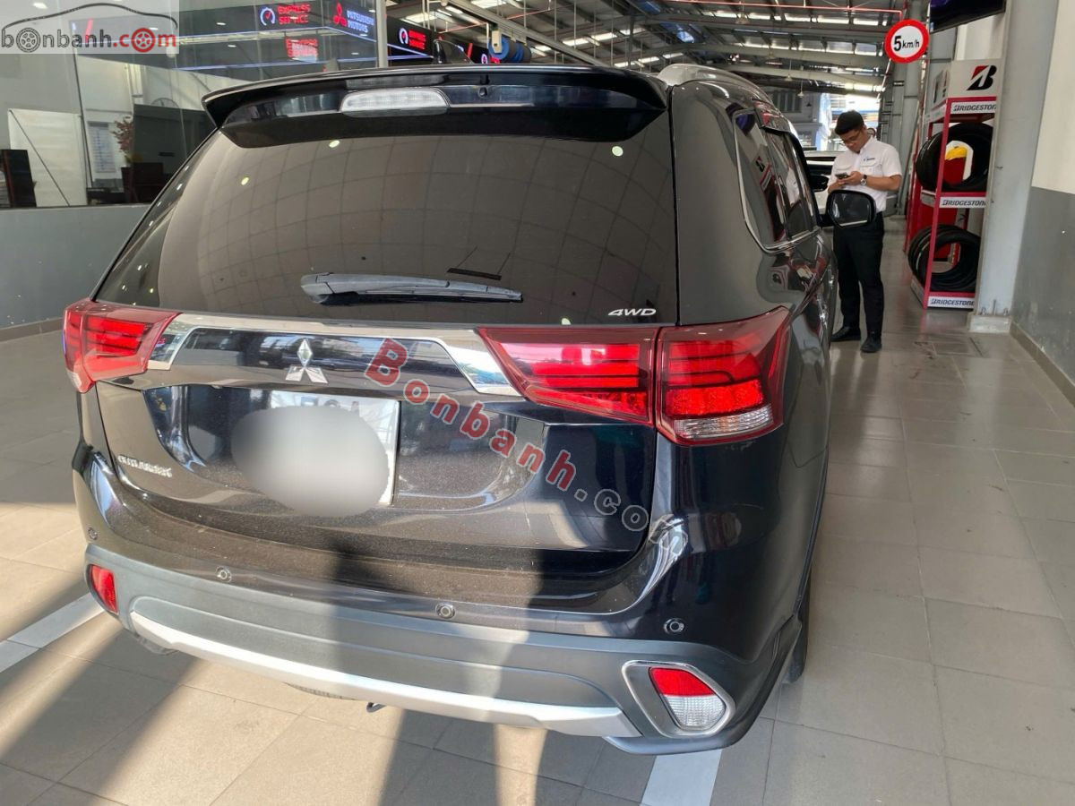 Bán ô tô Mitsubishi Outlander 2.4 CVT Premium - 2017 - xe cũ