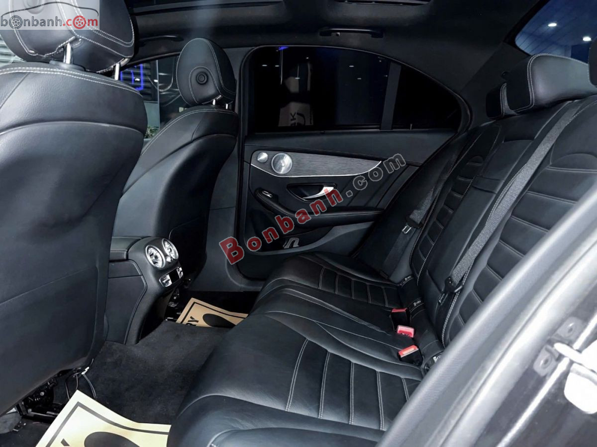 Bán ô tô Mercedes Benz C class C300 AMG - 2021 - xe cũ