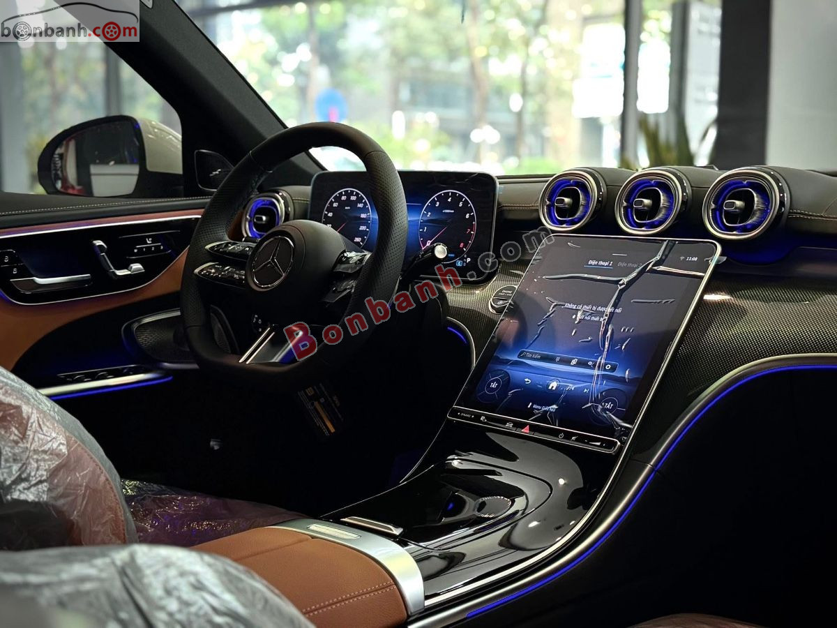 Bán ô tô Mercedes Benz C class C300 AMG - 2025 - xe cũ