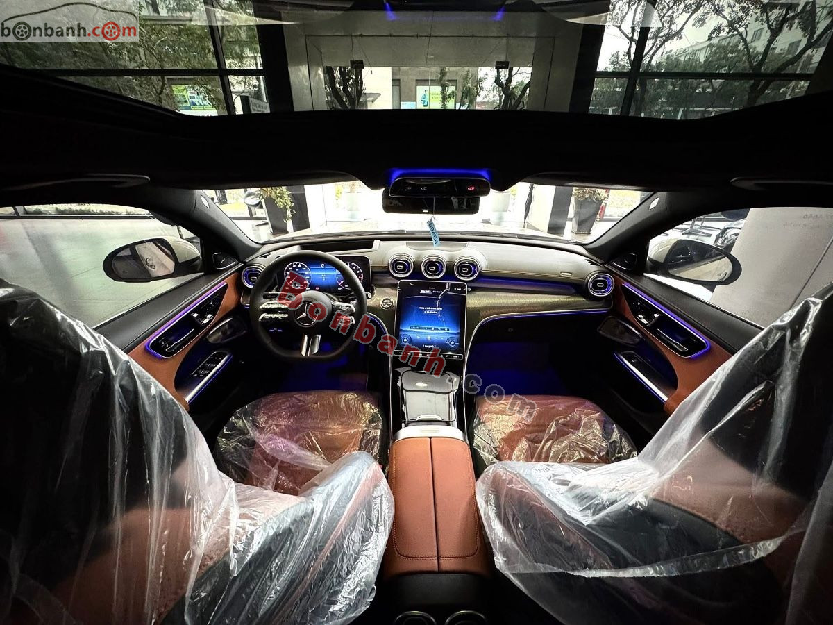 Bán ô tô Mercedes Benz C class C300 AMG - 2025 - xe cũ