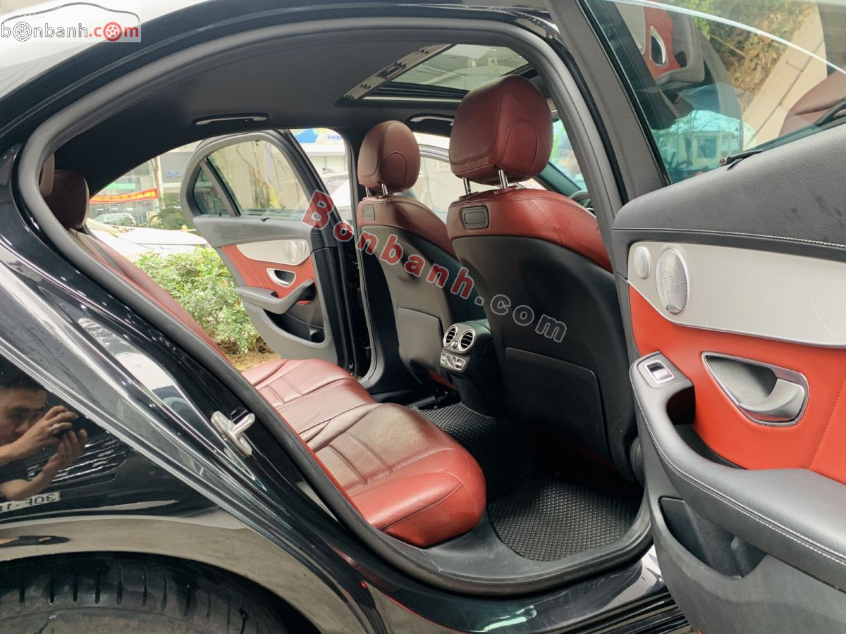 Bán ô tô Mercedes Benz C class C300 AMG - 2017 - xe cũ