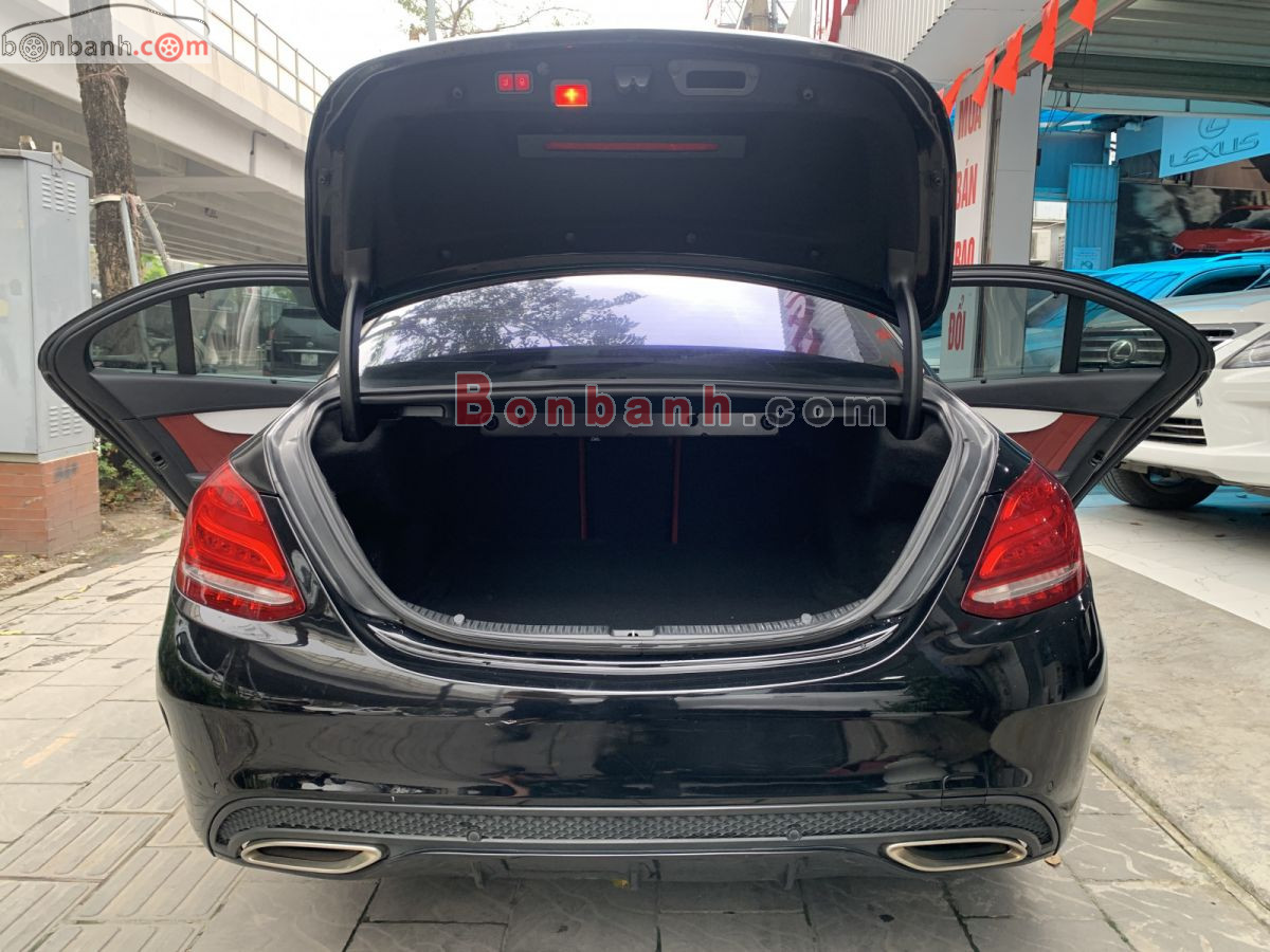Bán ô tô Mercedes Benz C class C300 AMG - 2017 - xe cũ