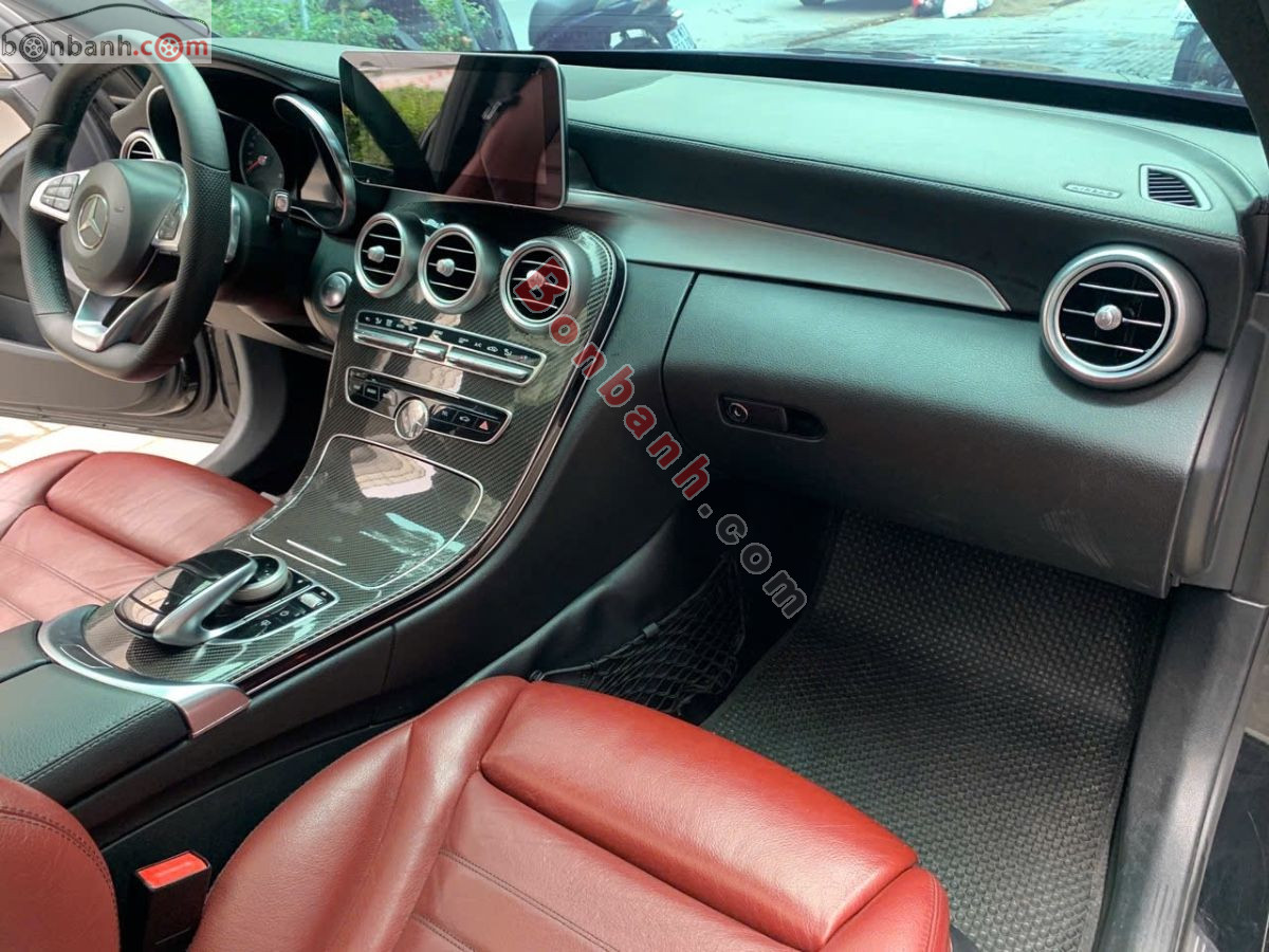 Bán ô tô Mercedes Benz C class C300 AMG - 2017 - xe cũ