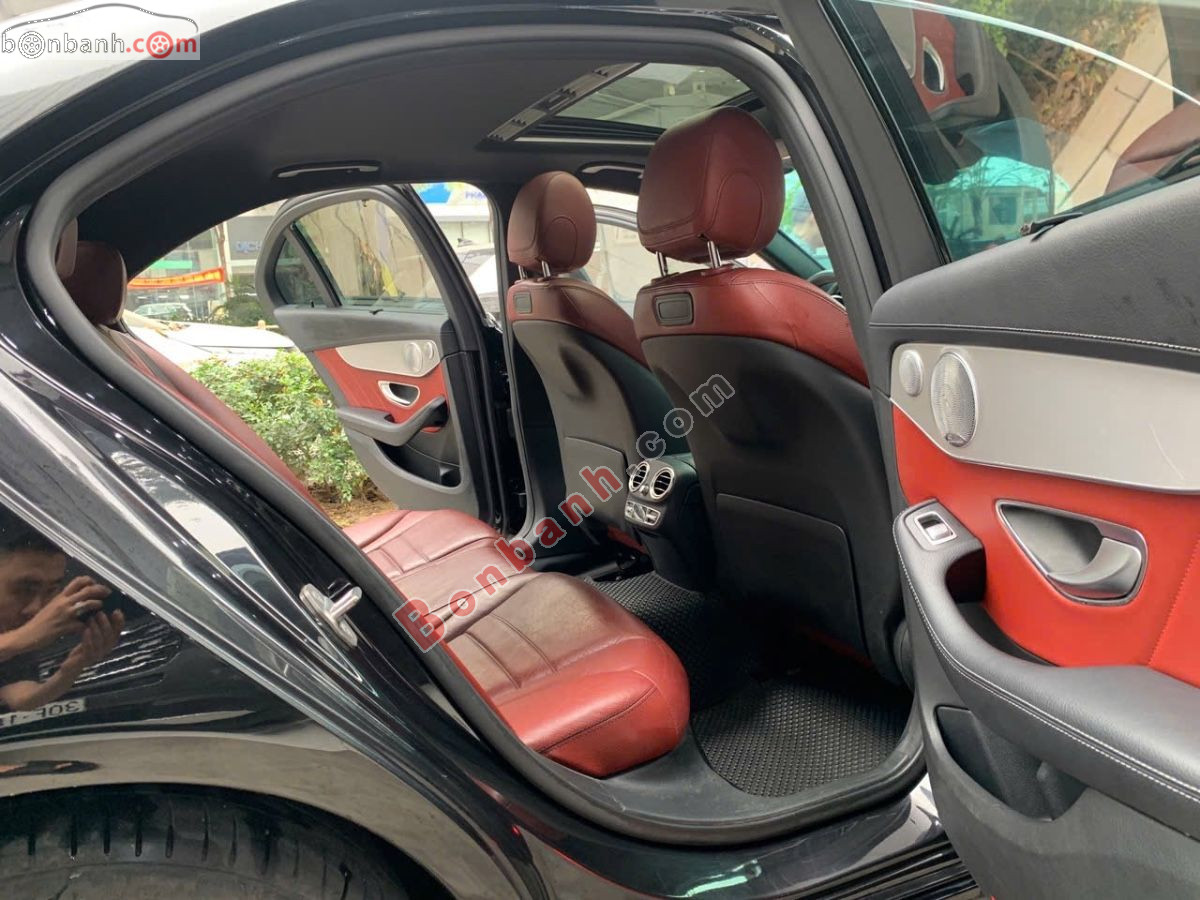 Bán ô tô Mercedes Benz C class C300 AMG - 2017 - xe cũ