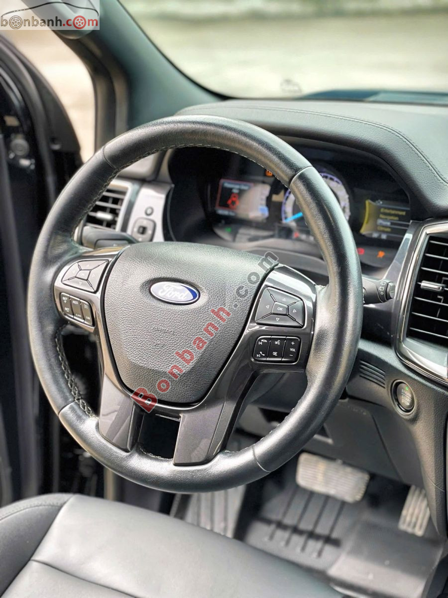 Bán ô tô Ford Everest Titanium 2.0L 4x2 AT - 2019 - xe cũ