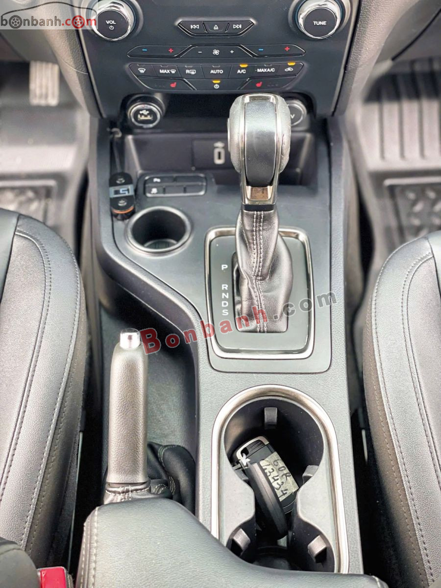 Bán ô tô Ford Everest Titanium 2.0L 4x2 AT - 2019 - xe cũ