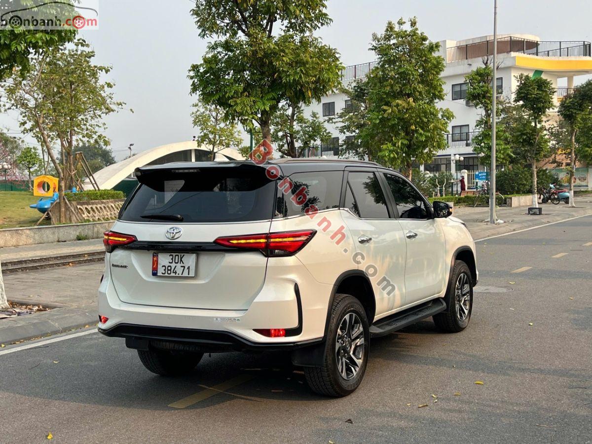 Bán ô tô Toyota Fortuner Legender 2.4L 4x2 AT - 2022 - xe cũ