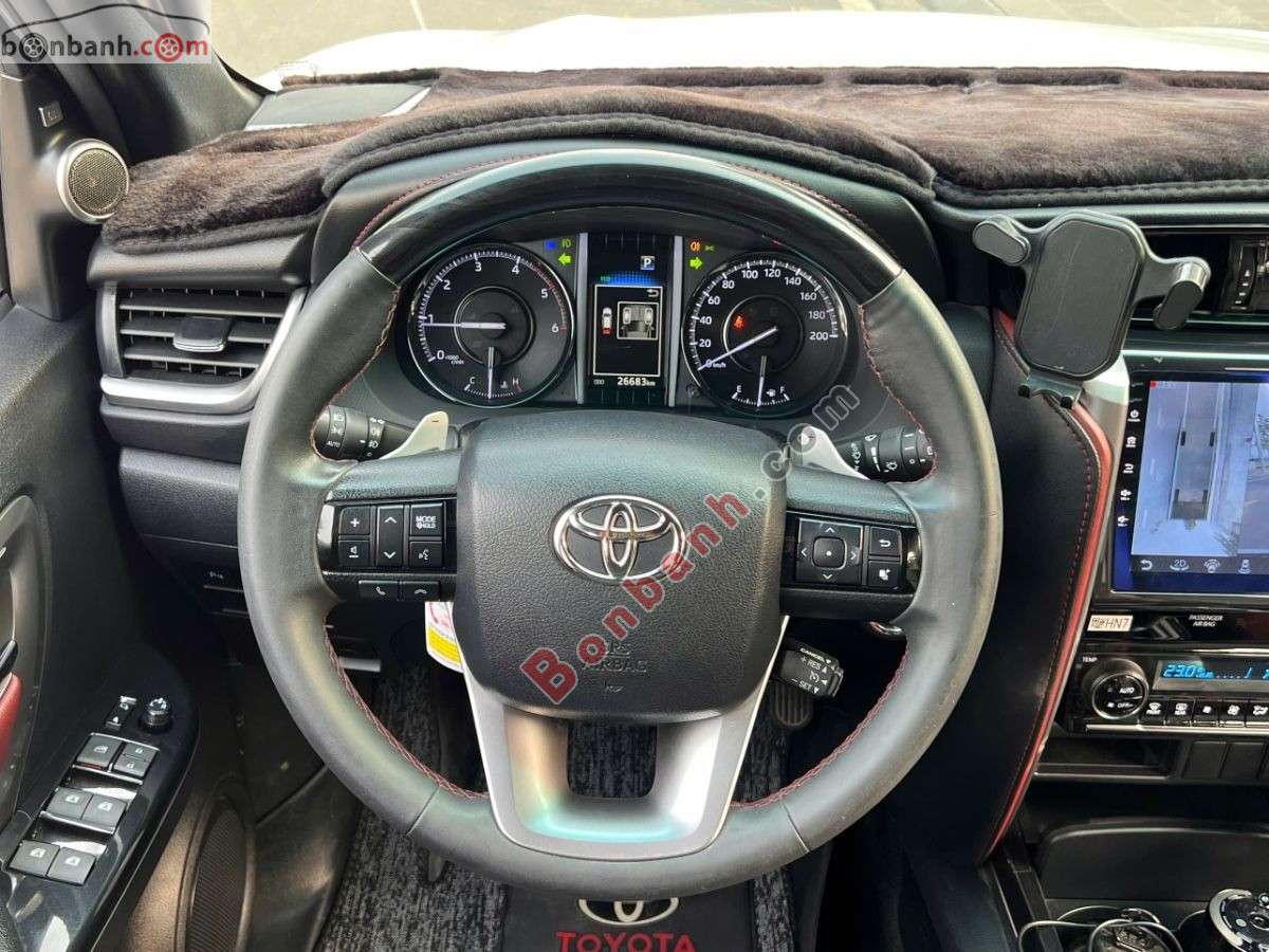 Bán ô tô Toyota Fortuner Legender 2.4L 4x2 AT - 2022 - xe cũ