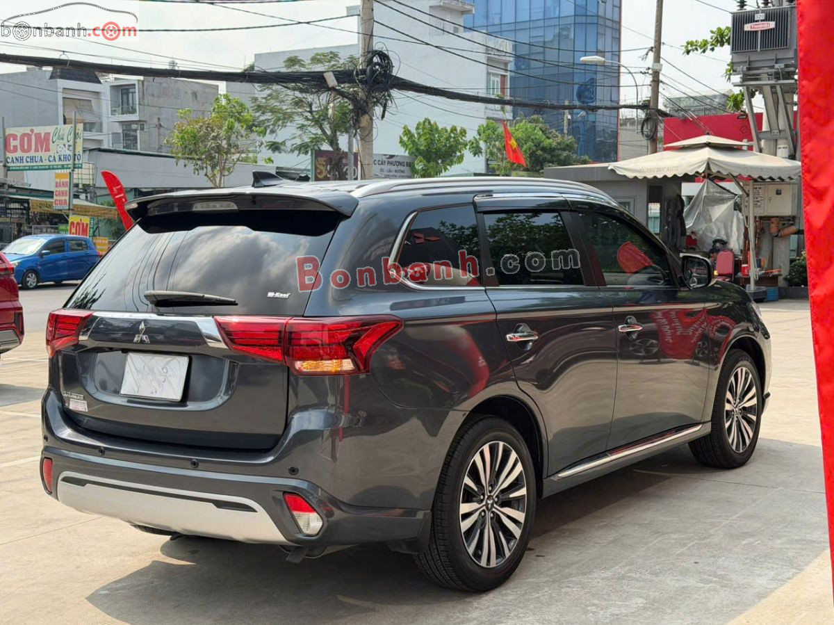 Bán ô tô Mitsubishi Outlander 2.0 CVT - 2022 - xe cũ