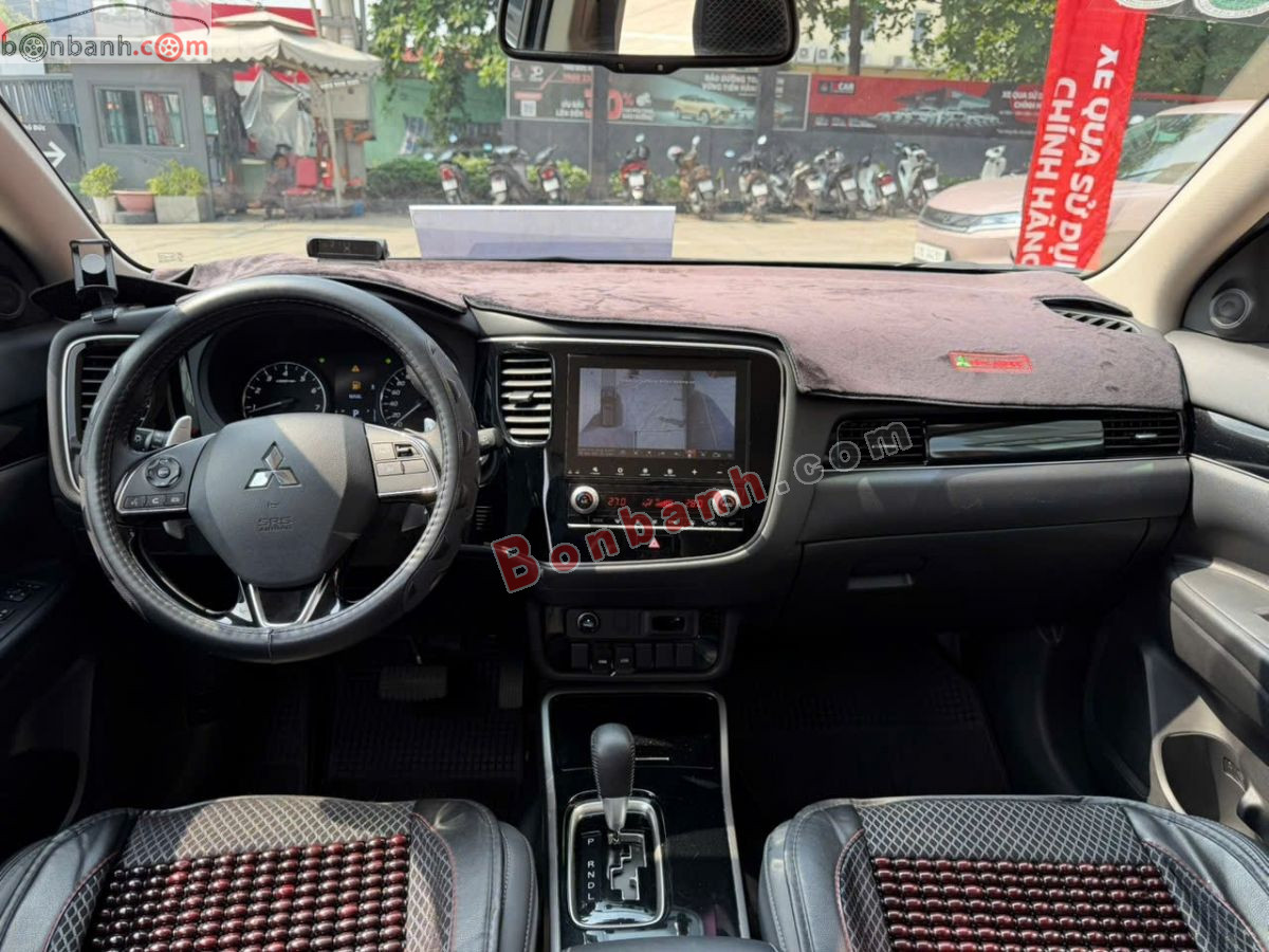 Bán ô tô Mitsubishi Outlander 2.0 CVT - 2022 - xe cũ