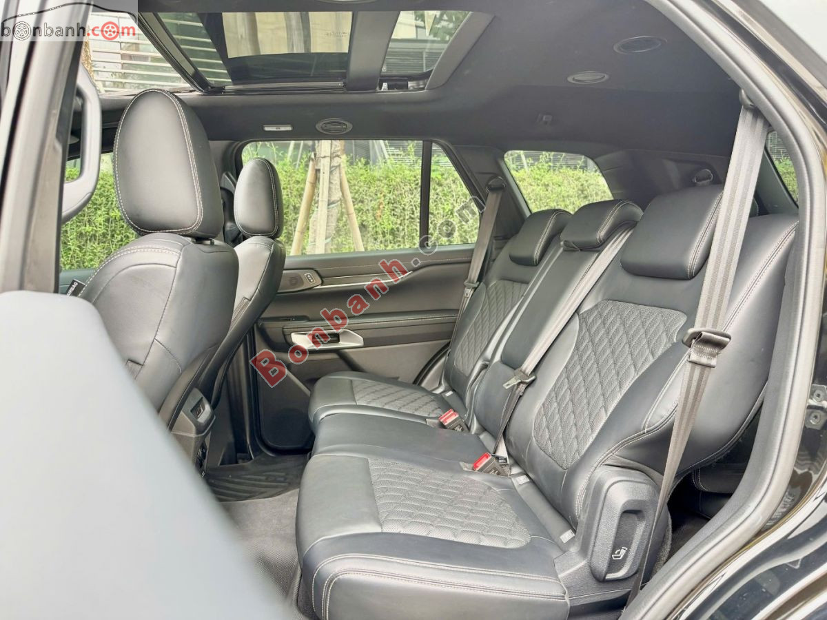 Bán ô tô Ford Everest Platinum 2.0L 4x4 AT - 2025 - xe cũ